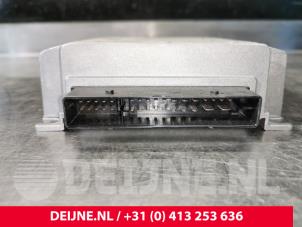 Tesla Model S Radio amplifier O118772 photo 2