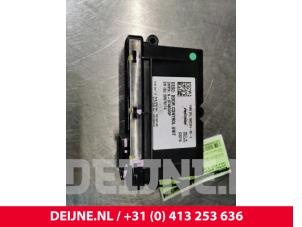 Gebruikte Centrale Deurvergrendelings Module Tesla Model S 70D Prijs € 48,40 Inclusief btw aangeboden door van Deijne Onderdelen Uden B.V.