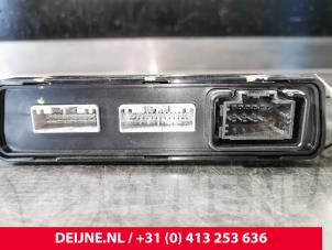 Tesla Model S Central door locking module O118781 photo 3