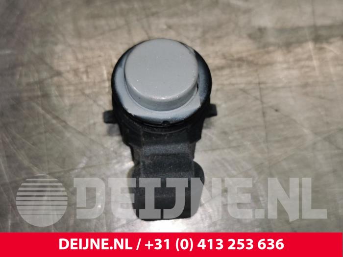 Gebruikte Sensor PDC Tesla Model S 70D Prijs € 60,50 Inclusief btw aangeboden door van Deijne Onderdelen Uden B.V.