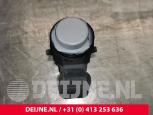 Gebruikte PDC Sensor Tesla Model S 70D Prijs € 60,50 Inclusief btw aangeboden door van Deijne Onderdelen Uden B.V.