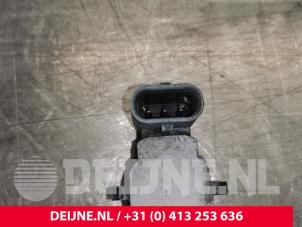 Tesla Model S PDC Sensor O118796 photo 2