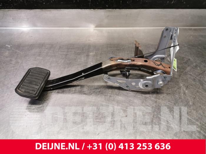 Tesla Model S Rempedaal O118806