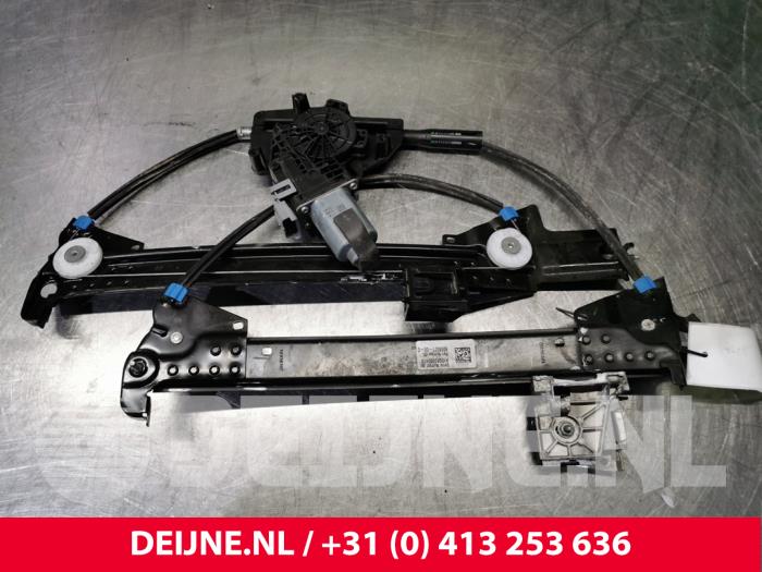 Tesla Model S Ruitmechaniek 4Deurs rechts-voor O118809