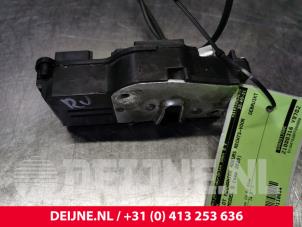 Tesla Model S Front door lock mechanism 4-door, right O118814 photo 2