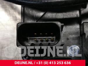 Tesla Model S Deurslot Mechaniek 4Deurs links-achter O118817 foto 3