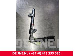 Tesla Model S Gurtsrammer rechts O118822 foto 2