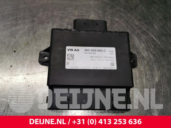 Audi S8 Spanningsregelaar O118855