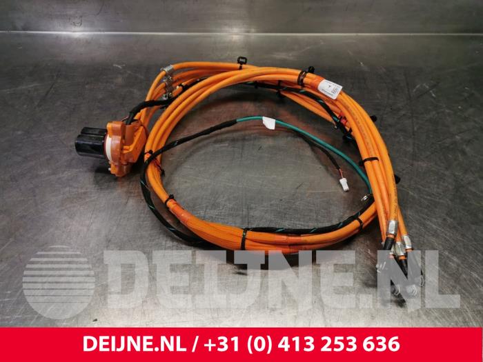 Tesla Model S Ladesteckdose Elektro-Auto O118895