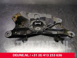 Audi S8 Gearbox mount O118920 photo 3