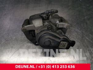 Audi S8 Remklauw (Tang) rechts-achter O118939 foto 3