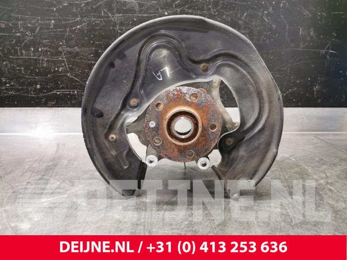Audi S8 Knuckle, rear left O118950