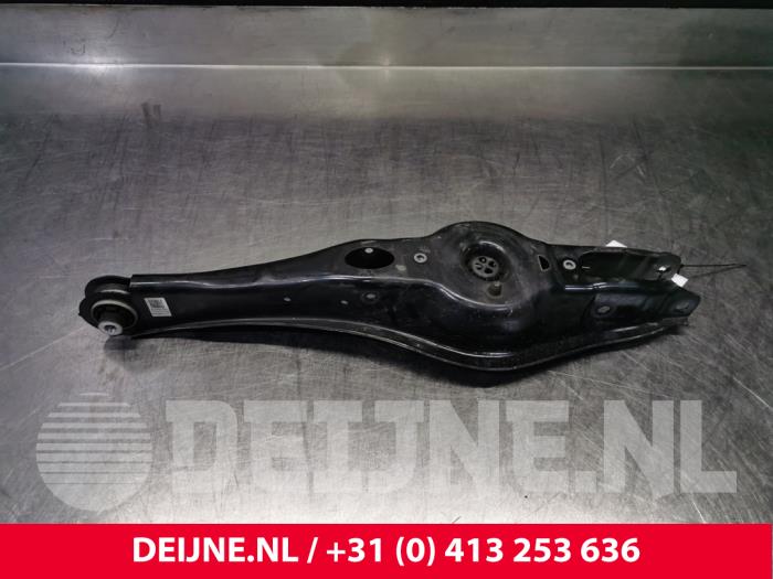 Volkswagen Golf Rear spring retainer, right O118957