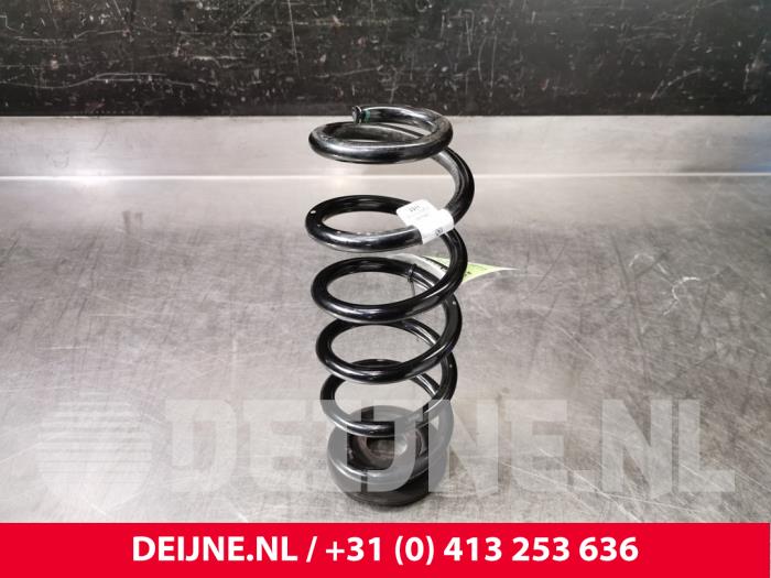 Volkswagen Golf Rear coil spring O118959