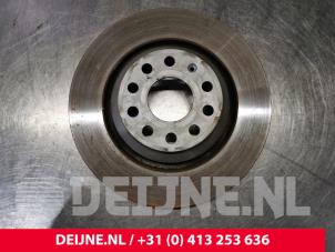 Volkswagen Golf Bremsscheibe + Bremsklotz hinten O119000 foto 2