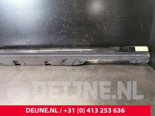 Audi S8 Side skirt, left O119002 photo 2