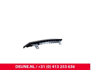 Mercedes Sprinter Bumperdeel midden-voor O9990001461 foto 3