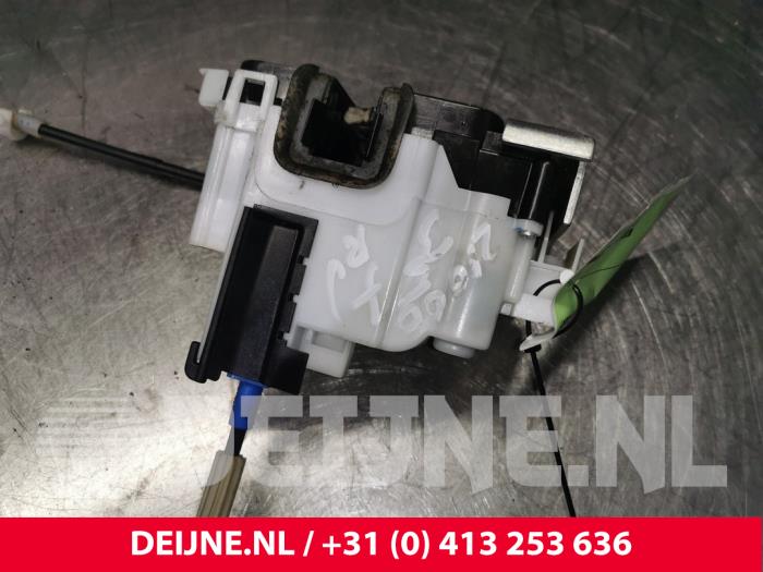 Fiat Doblo Deurslot Mechaniek 2Deurs rechts O119111