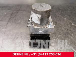 Renault Master ABS Pumpe O119356 foto 3