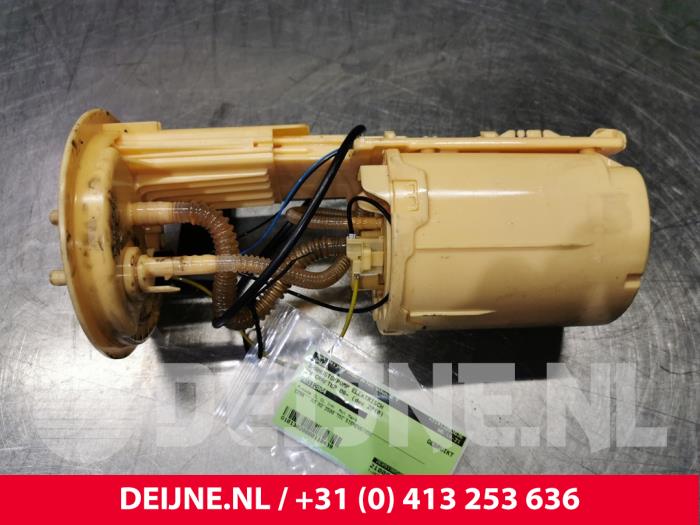 Gebruikte Tank element Pomp Volkswagen Crafter 2.5 TDI 30/35/50 Prijs € 90,75 Inclusief btw aangeboden door van Deijne Onderdelen Uden B.V.