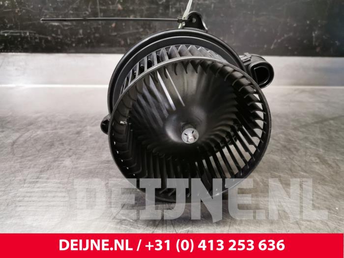 Ford Transit Kachel Ventilatiemotor O119497