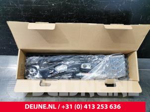Volvo V70 Veiligheidsgordel links-voor O119507 foto 2