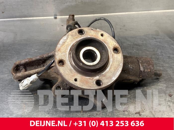 Peugeot Partner Achsschenkel links vorne O119534