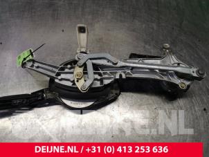 Mercedes E-Klasse Wiper motor + mechanism O119613 photo 3