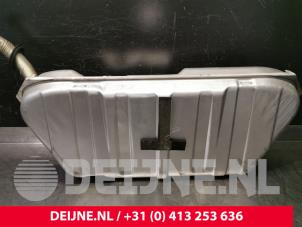 Mercedes E-Klasse Tank O119619 photo 3