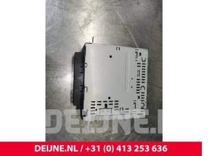 Volvo XC90 CD player O119899 photo 2