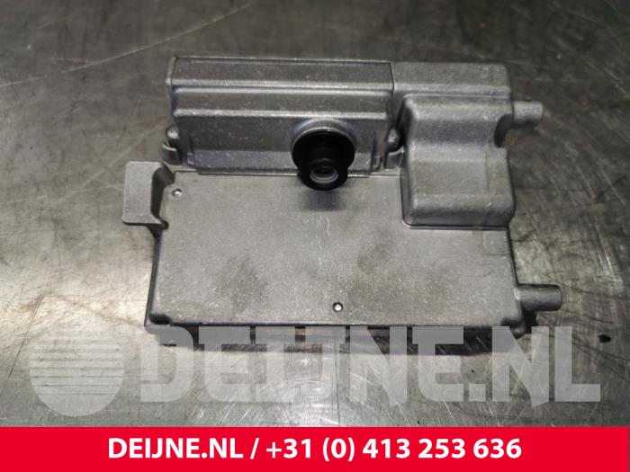 Volkswagen Golf Front camera O120193