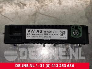 Volkswagen Golf AUX/USB aansluiting O120255 foto 3
