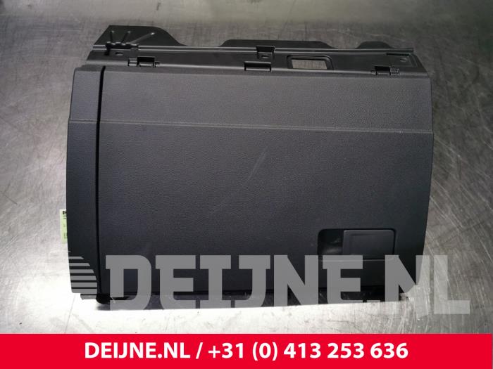 Volkswagen Golf Glovebox O120265