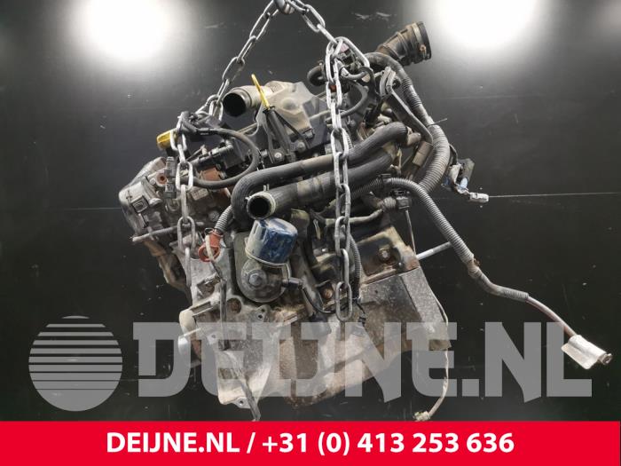 Nissan NV200 Motor O120410