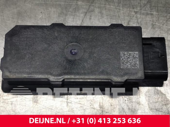 Volkswagen Golf Keyless entry antenna O120896
