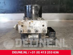 Volkswagen Polo ABS pump O120928 photo 3