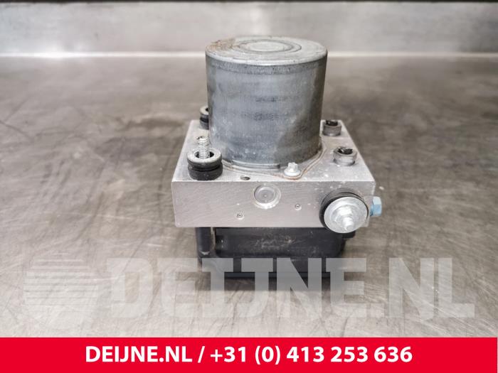 Mercedes Vito ABS Pumpe O121116