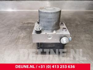 Gebruikte ABS Pomp Mercedes Vito (447.6) 1.6 111 CDI 16V Prijs € 278,30 Inclusief btw aangeboden door van Deijne Onderdelen Uden B.V.