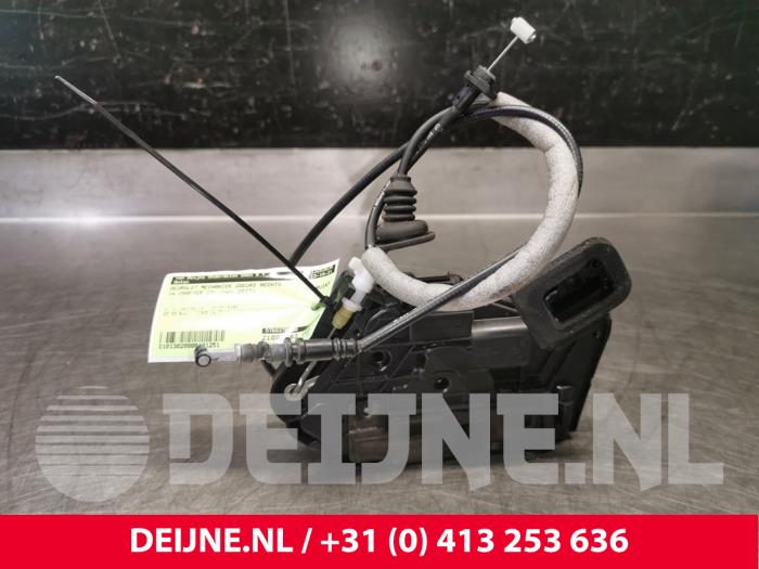 Volkswagen Crafter Türschlossmechanik 2-türig rechts O121251