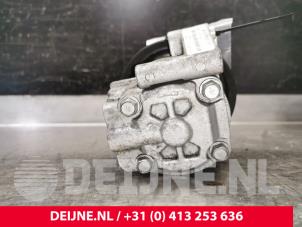 Volvo V70 Power steering pump O121311 photo 3