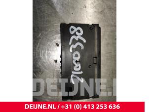 Porsche Taycan AUX / USB connection O121341 photo 3