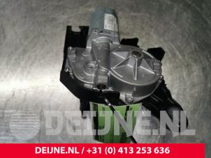 Peugeot 208 Scheibenwischermotor hinten O121421 foto 3
