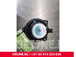 Volvo XC40 Speaker O121479 photo 2