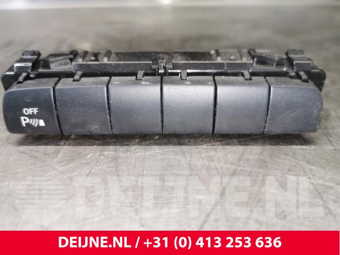 Mercedes Vito PDC switch O121515