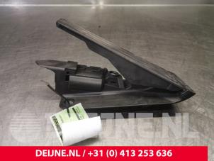 Porsche Taycan Gaspedaal O121642 foto 3
