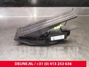 Porsche Taycan Gaspedaal O121642 foto 2