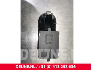 Porsche Taycan Schalter O121644 foto 2