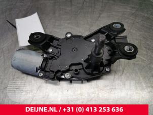 Gebruikte Ruitenwissermotor achter Volvo XC40 (XZ) 1.5 T3 12V Prijs € 70,00 Margeregeling aangeboden door van Deijne Onderdelen Uden B.V.