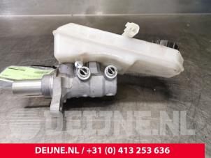 Gebruikte Hoofdremcilinder Volvo XC40 (XZ) 1.5 T3 12V Prijs € 90,00 Margeregeling aangeboden door van Deijne Onderdelen Uden B.V.