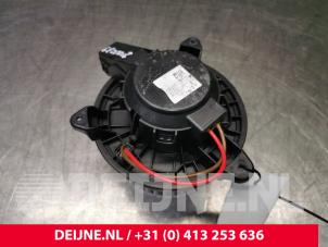 Volvo XC40 Heizung Belüftungsmotor O121823 foto 3